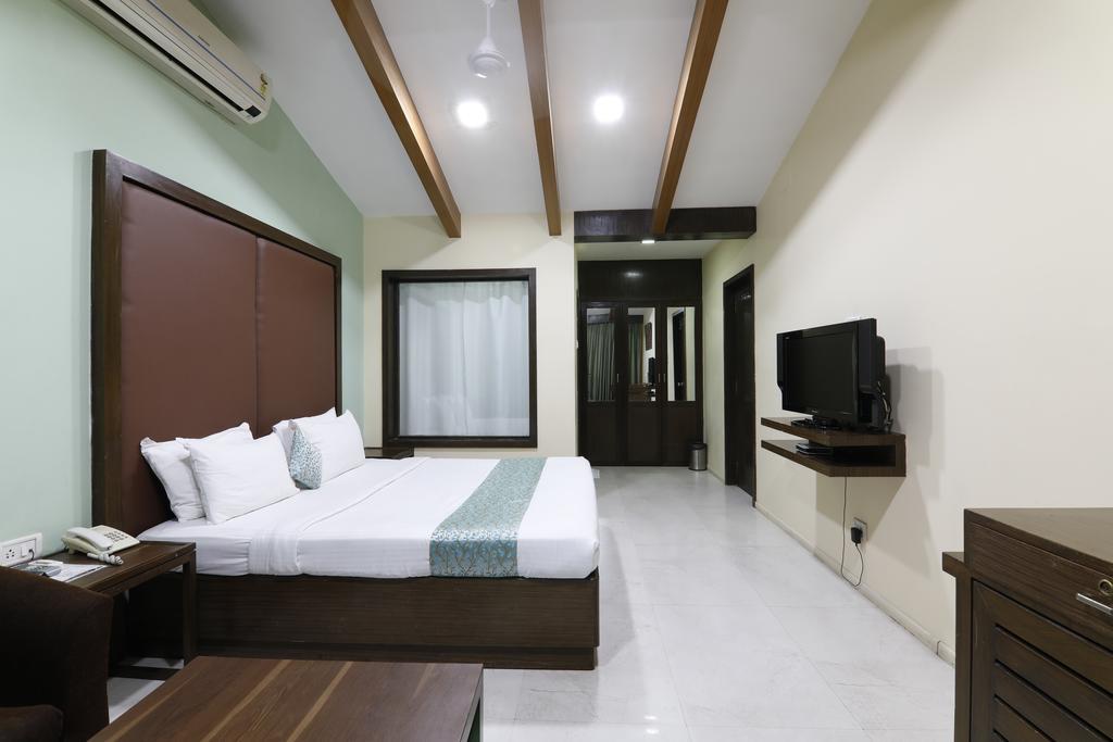 Amazinn Villa โลนาวาลา ภายนอก รูปภาพ
