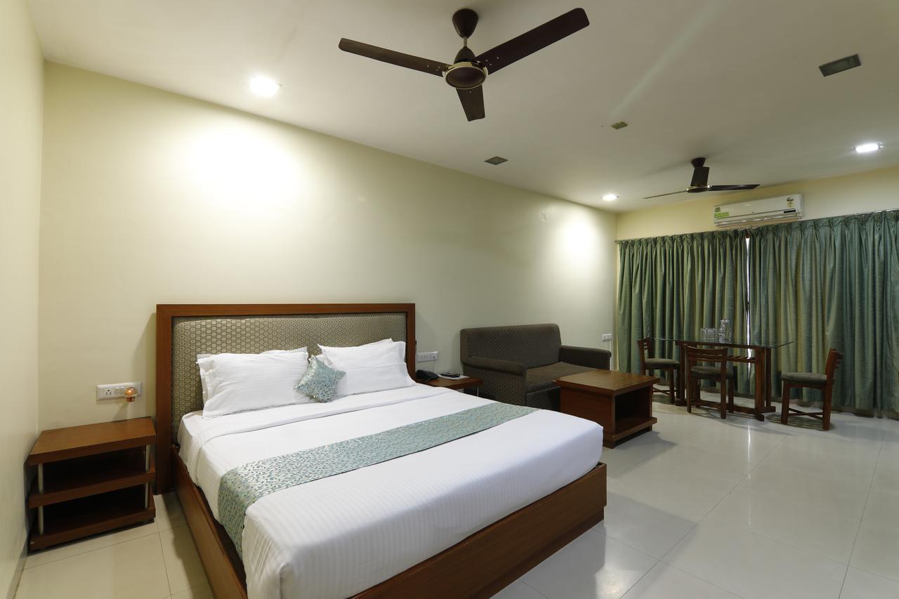 Amazinn Villa โลนาวาลา ภายนอก รูปภาพ